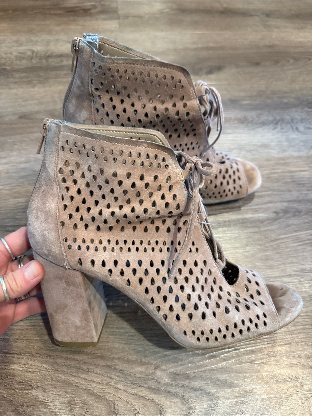 Arturo Chiang Caged Open Toe Lace Up Heels Size 7